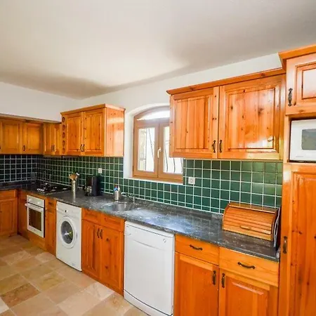 Sleeps 6 Pool Air Con Wifi T802306 بيتيس